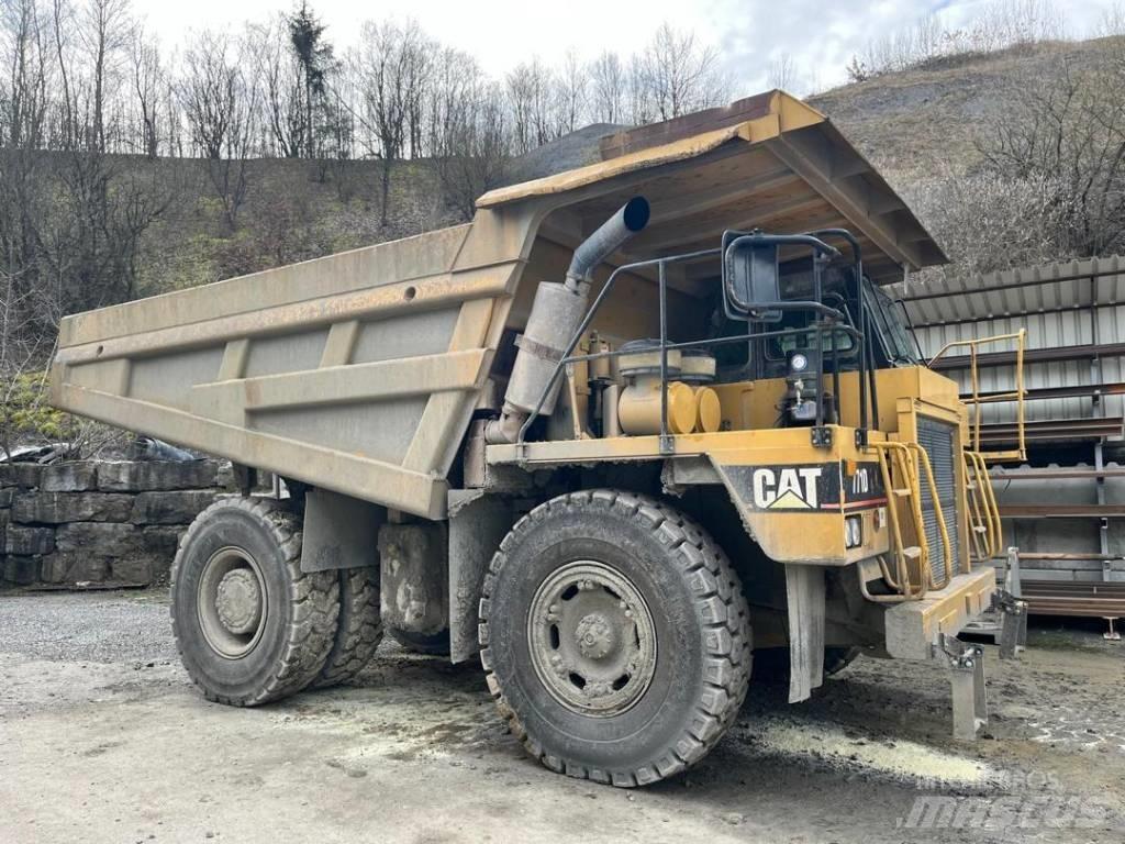 CAT 771D Dumper a telaio rigido
