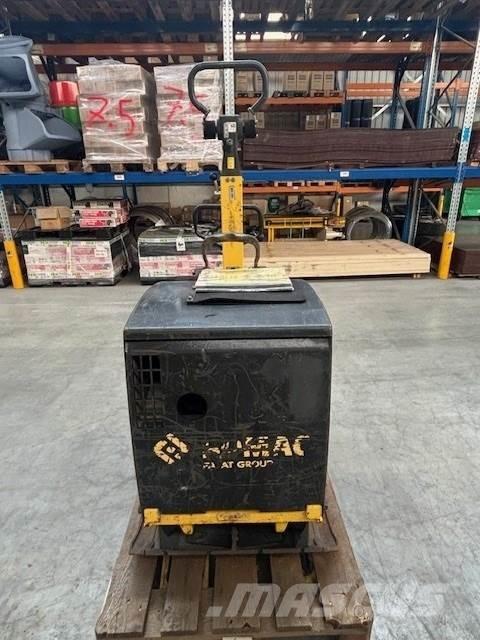 Bomag BPR 70/70 Vibratori