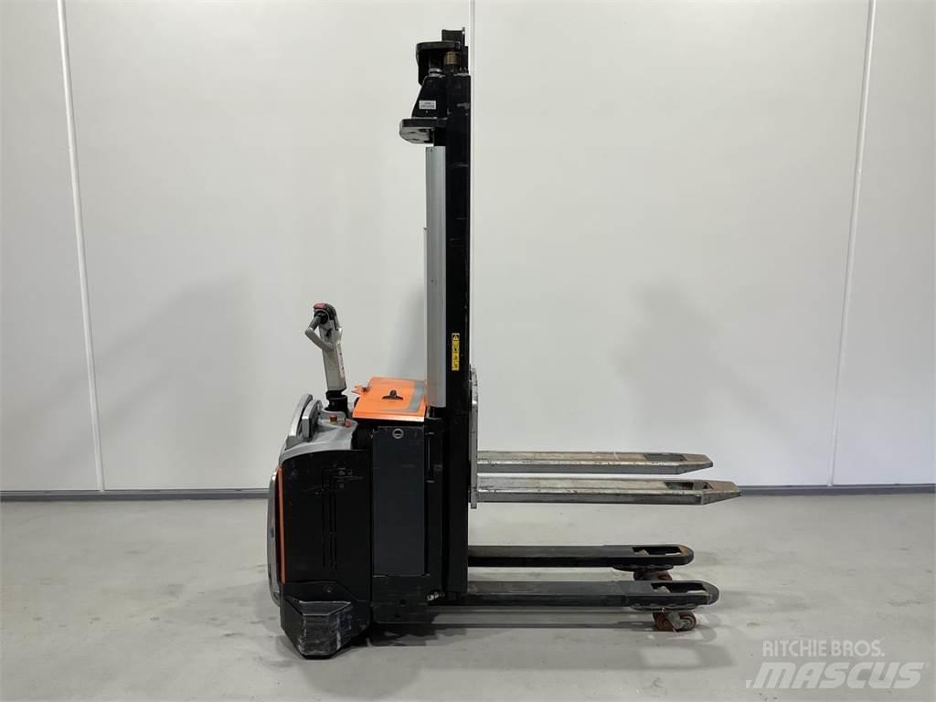 Rocla SP12ACI Carelli stoccatori  automatici-usati