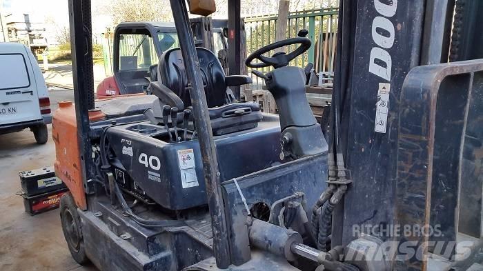 Doosan D40 SC-5 Carrelli elevatori diesel