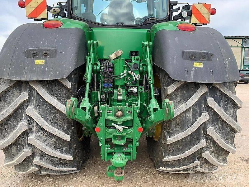 John Deere 8400R Trattori