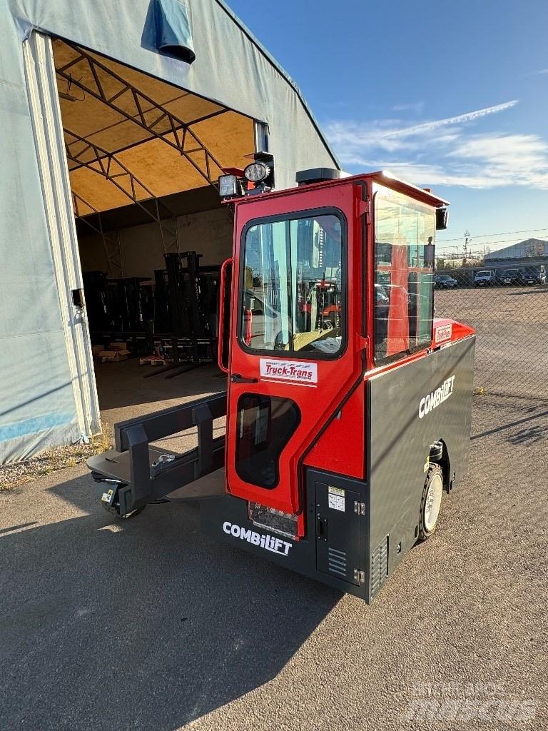 Combilift C3000ET Carrello elevatore retrattile a 4 vie