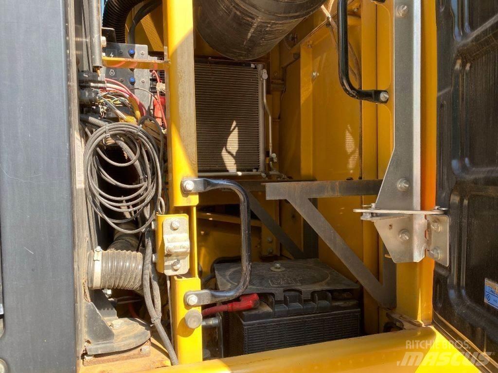 CAT 324E Escavatori cingolati