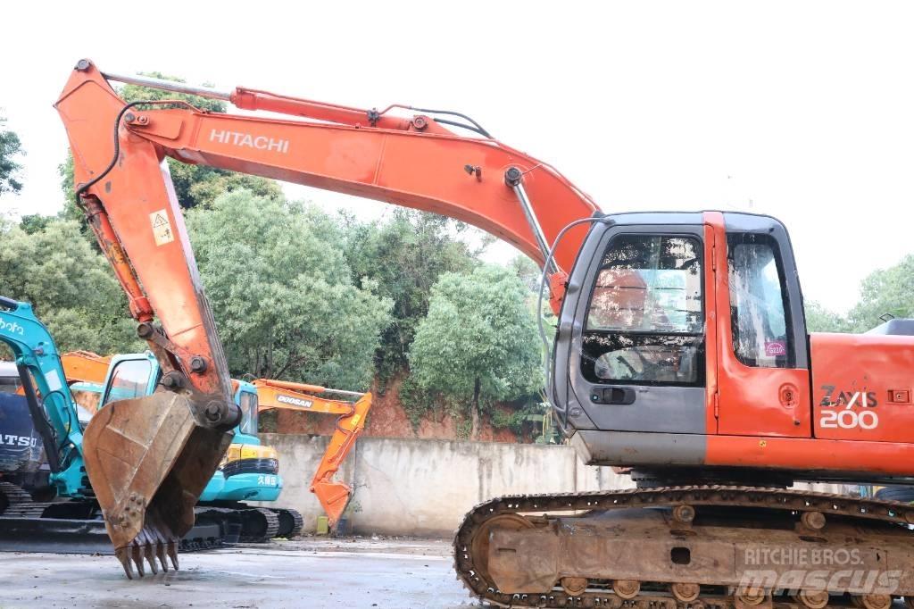 Hitachi ZX 200 LC-3 Escavatori cingolati