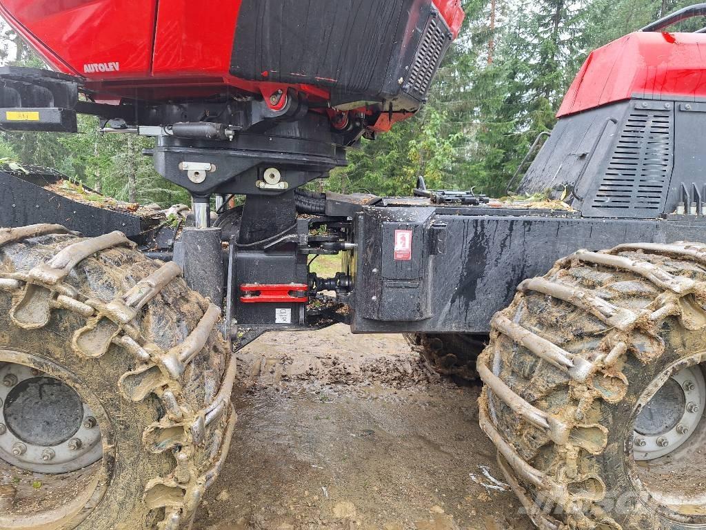 Komatsu 931XC Abbattitrici, Disboscatrici