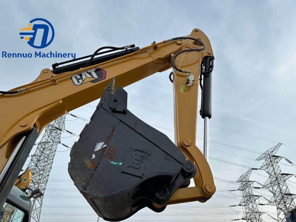 CAT 306E with rubber Miniescavatori