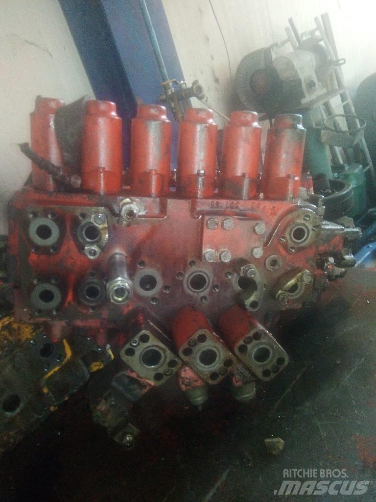 O&K RH 9 LC Componenti idrauliche