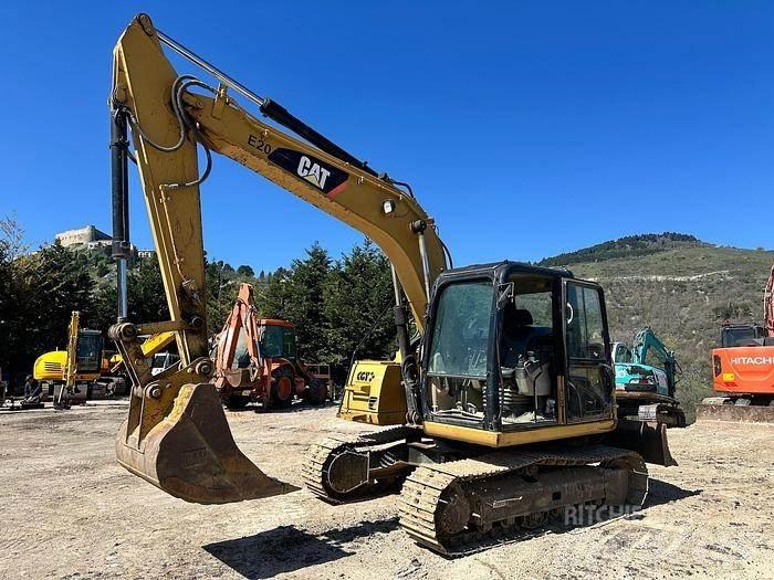 CAT 311C Escavatori speciali