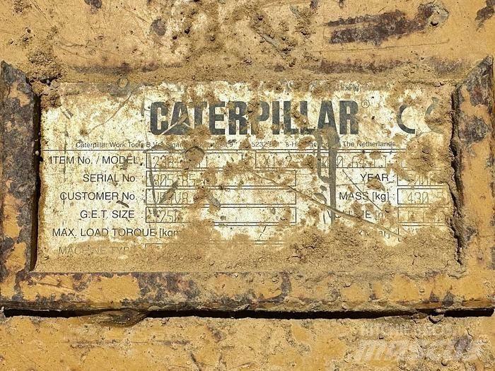 CAT 311C Escavatori speciali