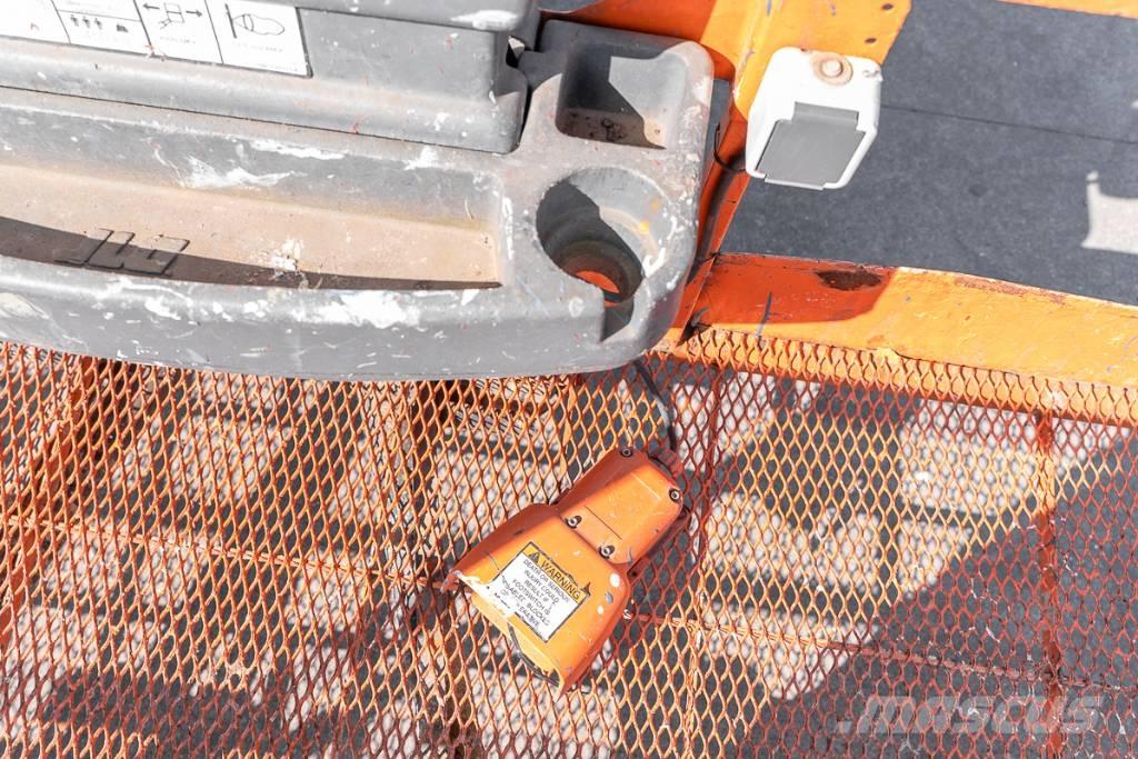 JLG 1500 SJ Piattaforme a braccio telescopico