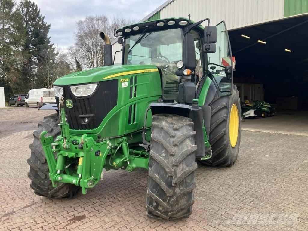 John Deere 6250R Trattori