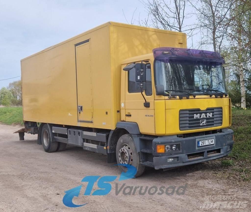 MAN ME 18.250 4x2 BL Camion cassonati