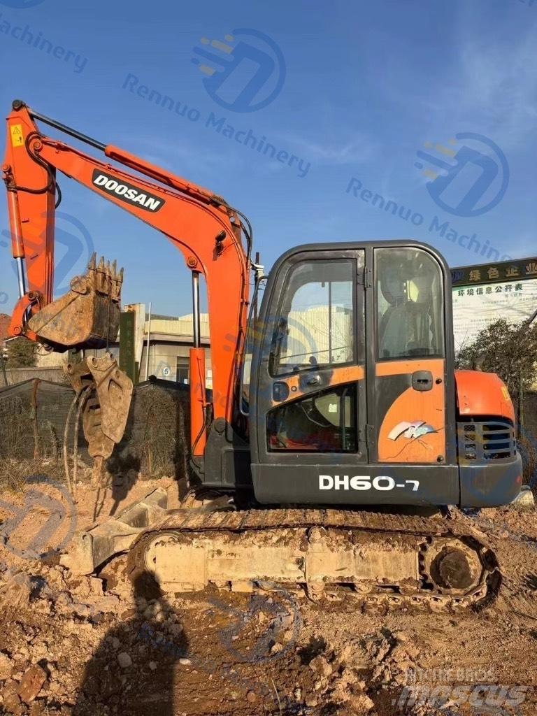 Doosan DH 60 Escavatori cingolati