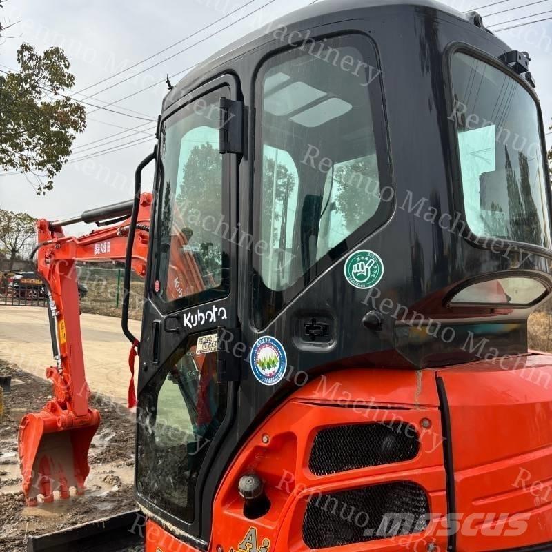 Kubota U 30 Miniescavatori