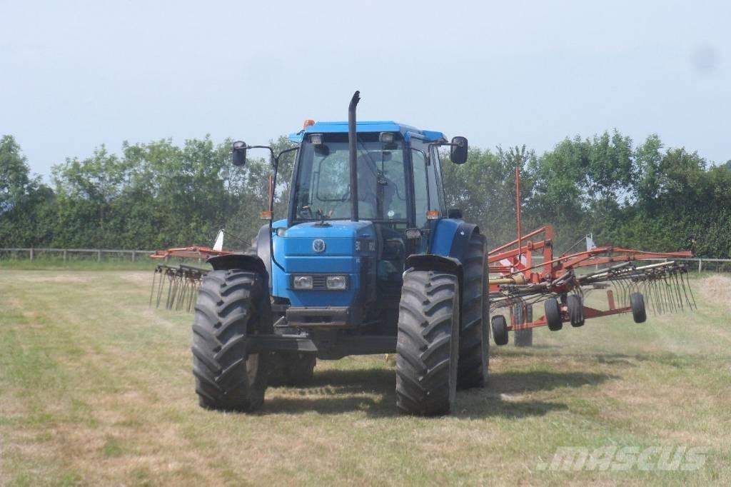 New Holland 8340 Trattori