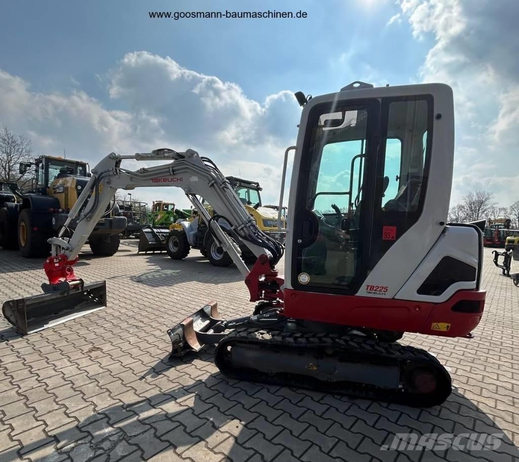 Takeuchi TB 225 Miniescavatori