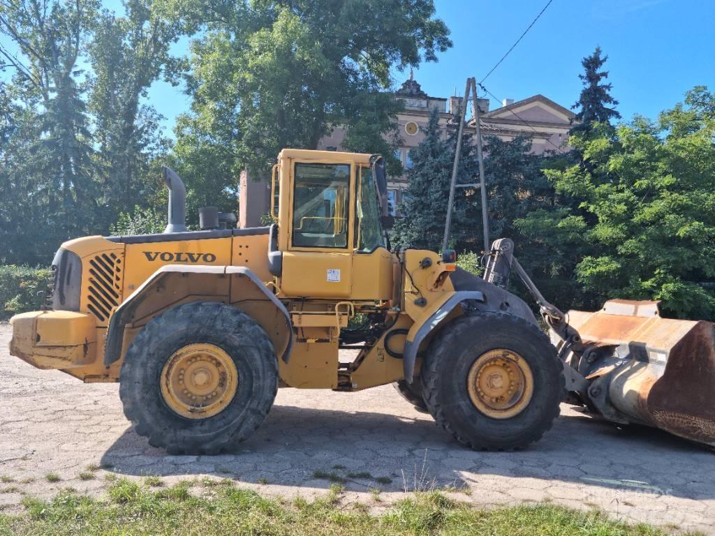 Volvo L 120 E Pale gommate