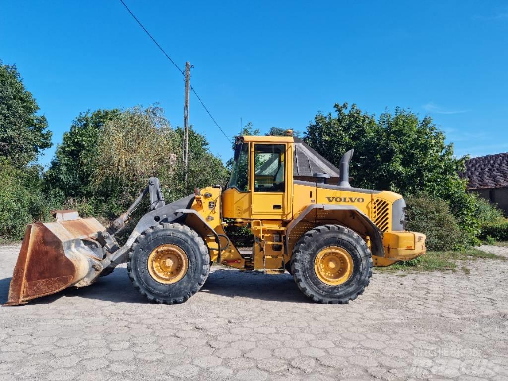 Volvo L 120 E Pale gommate