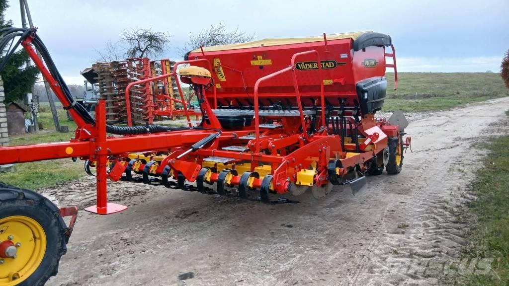 Väderstad Rapid300C Perforatrici