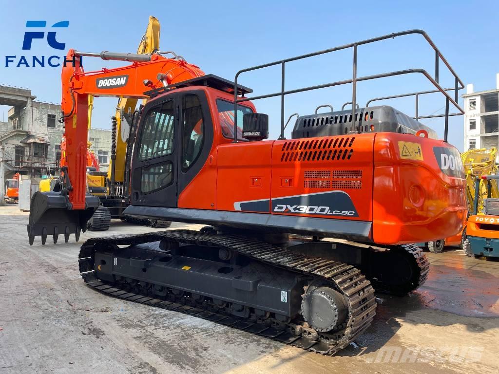 Doosan DX 300LC-9C Escavatori cingolati