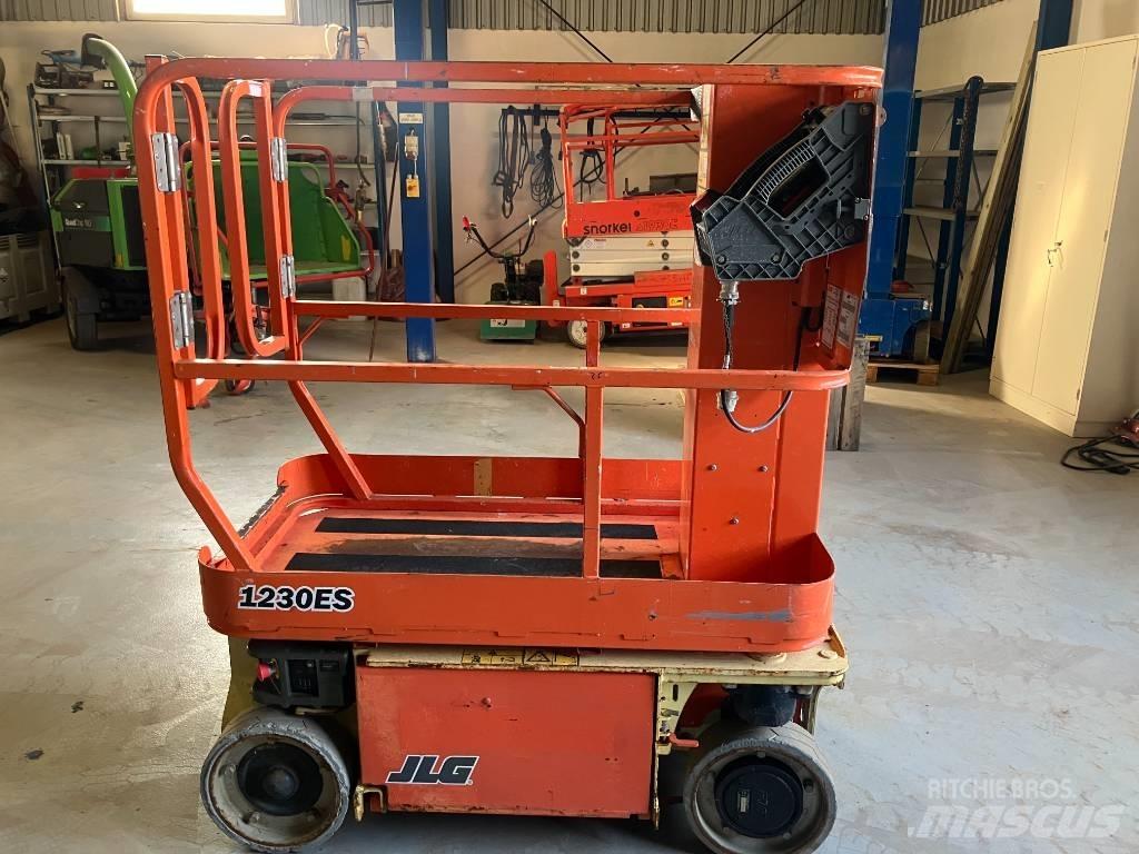 JLG 1230 ES Sollevatori verticali