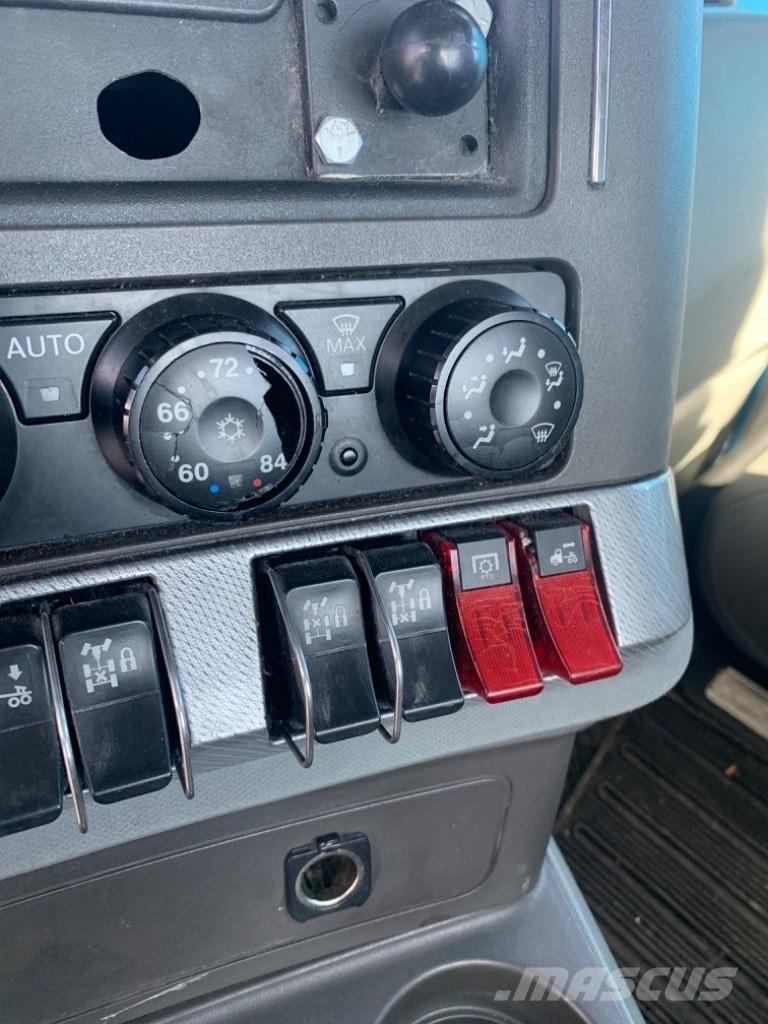 Kenworth T-880 Motrici e Trattori Stradali