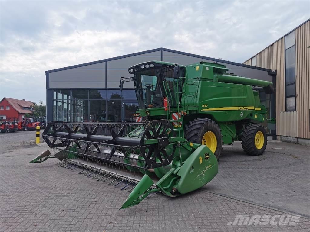 John Deere T560 Mietitrebbiatrici