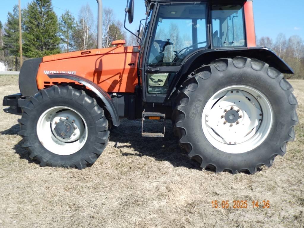 Valtra Valmet 8400 Trattori