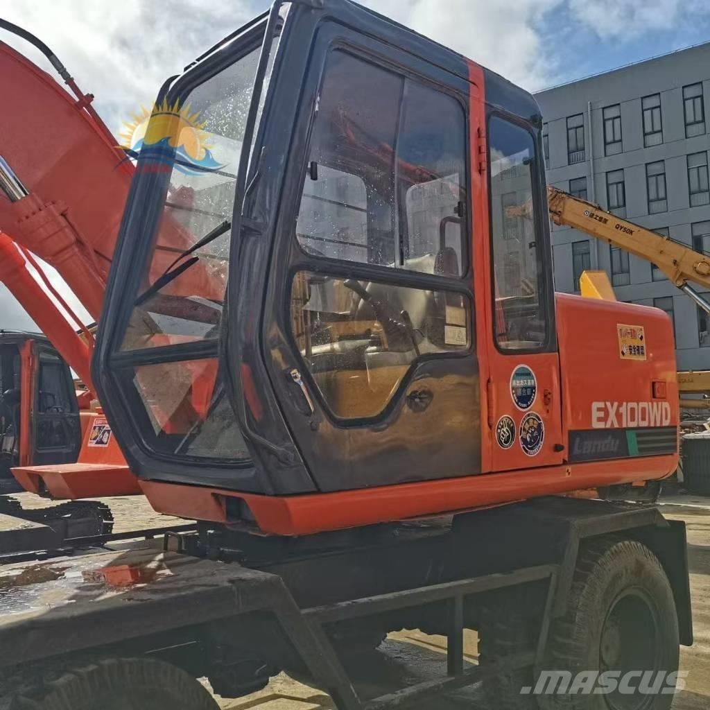 Hitachi EX 100 W D Escavatori gommati