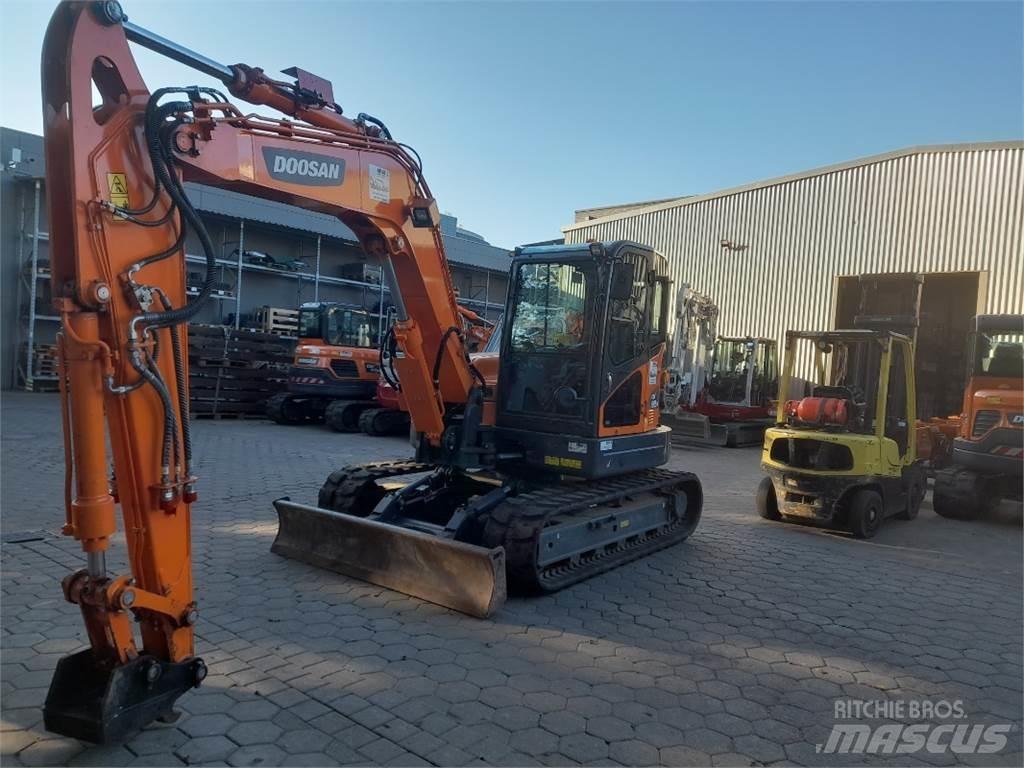 Doosan DX85R-3 Escavatori medi 7t - 12t