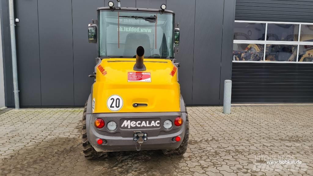Mecalac AX 850 Pale gommate