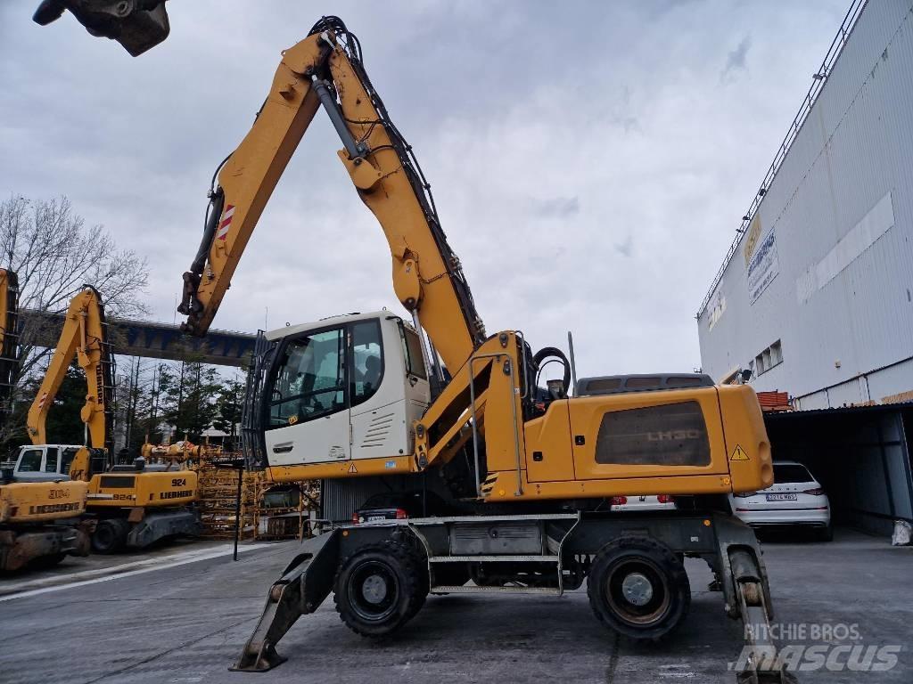 Liebherr LH 30 M Movimentazione rifiuti