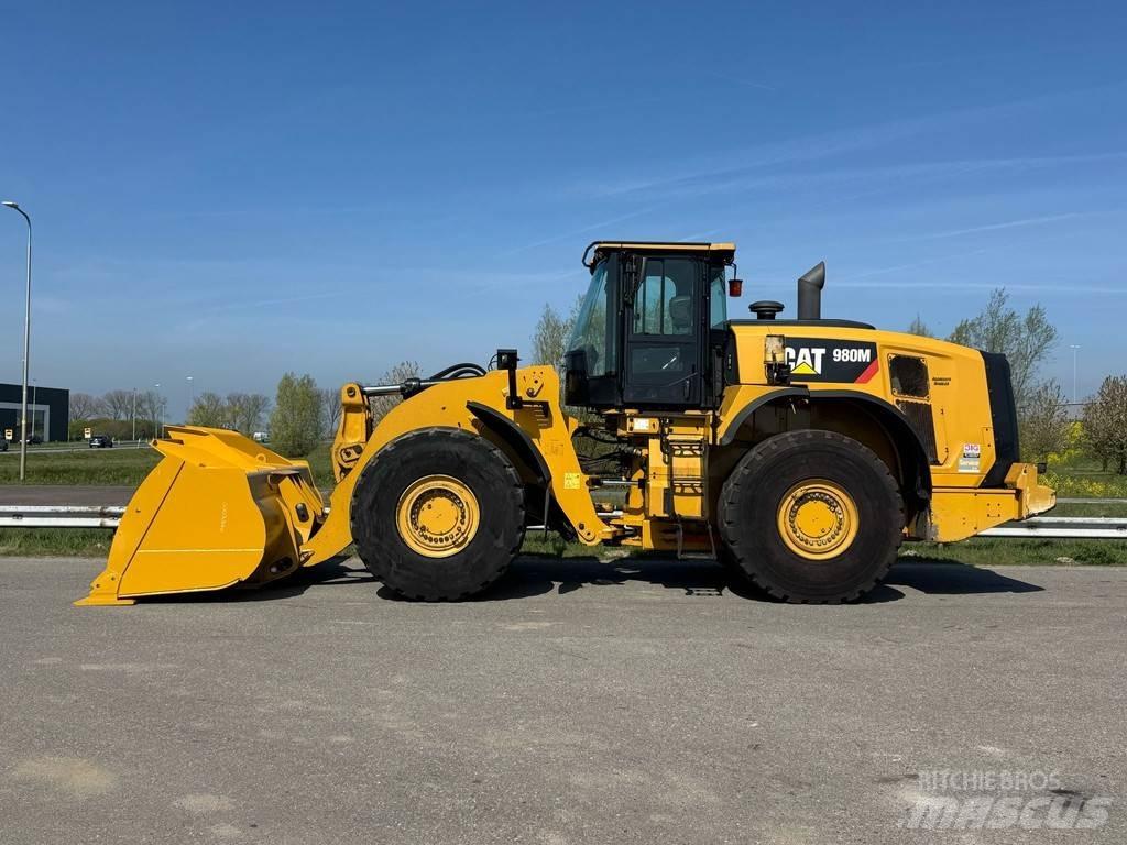 CAT 980M Pale gommate