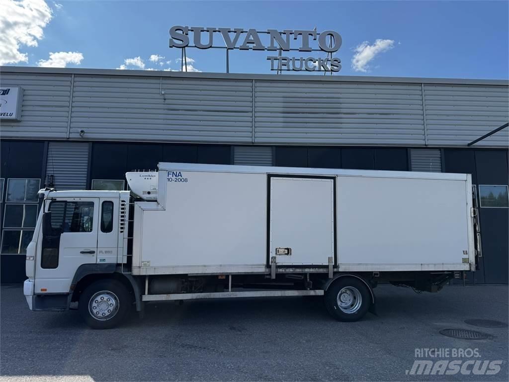Volvo FL220 Camion cassonati
