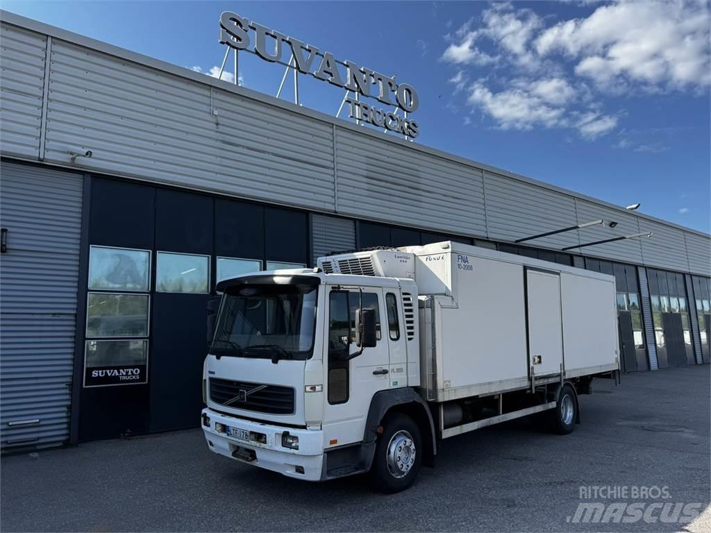 Volvo FL220 Camion cassonati