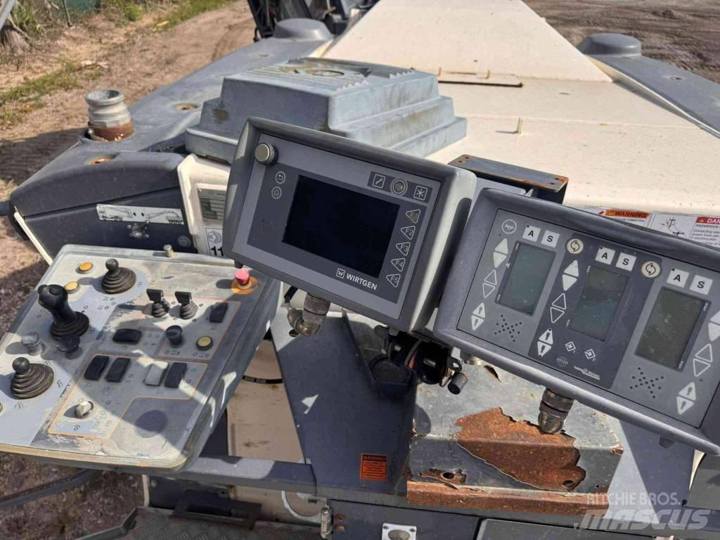 Wirtgen W250 Fresa a freddo per asfalto
