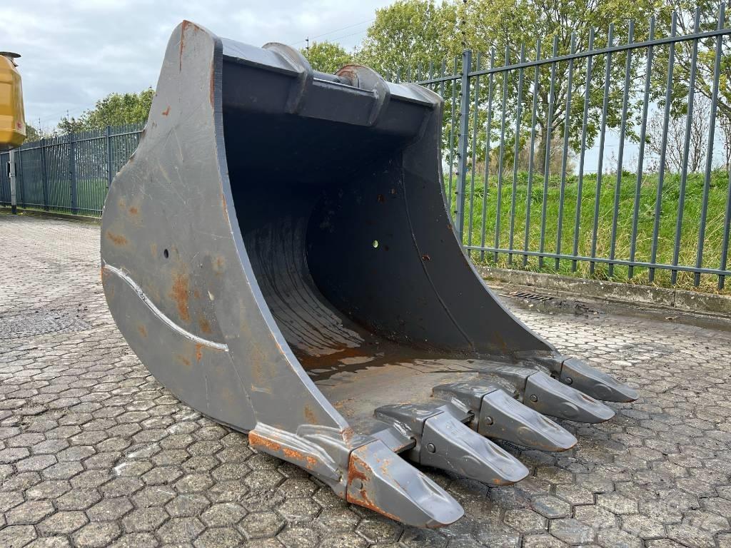 Volvo EC355 Bucket Benne
