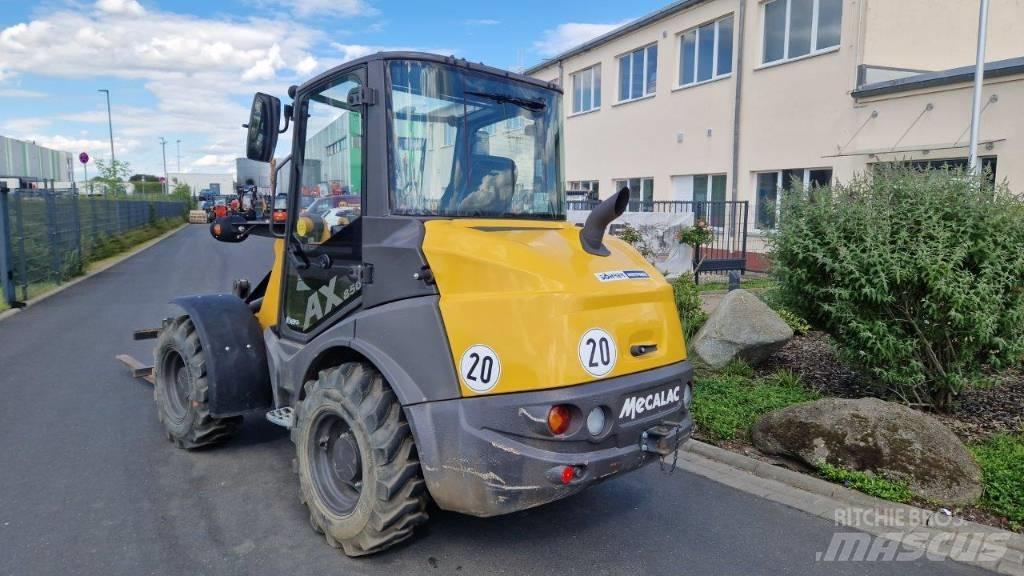 Mecalac AX 850 Pale gommate
