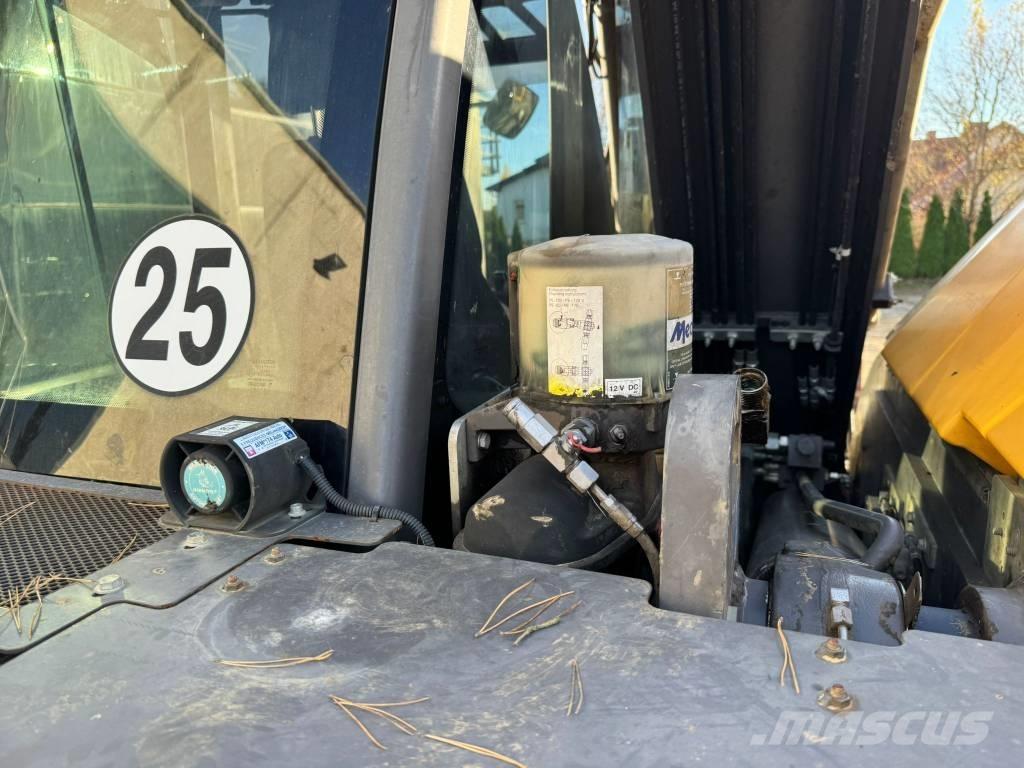 Mecalac 15 MWR Escavatori gommati