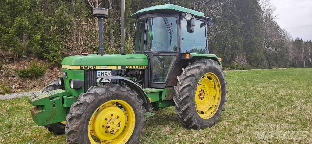 John Deere 2650 Trattori