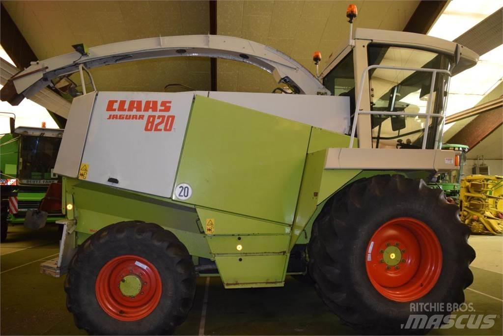 CLAAS Jaguar 820 Trince semoventi
