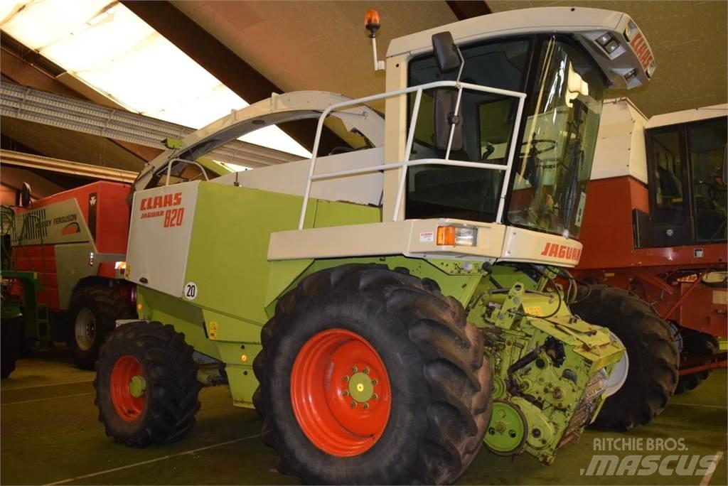 CLAAS Jaguar 820 Trince semoventi