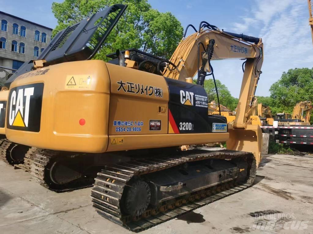 CAT 320d2 Escavatori cingolati