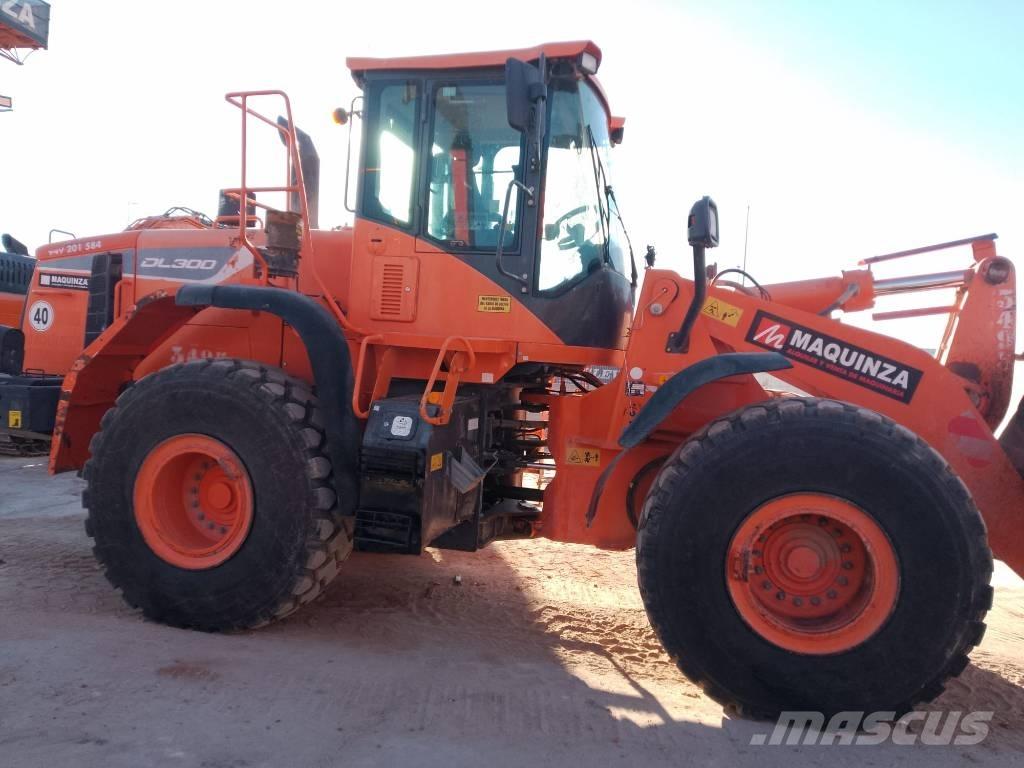 Doosan DL 300-5 Pale gommate