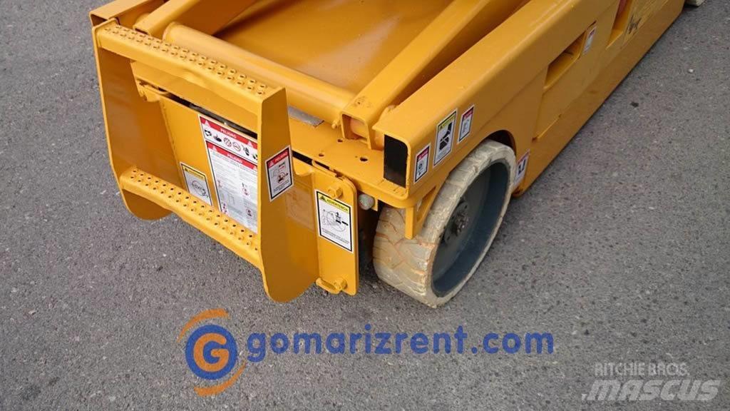 Haulotte Compact 8 Piattaforme a pantografo