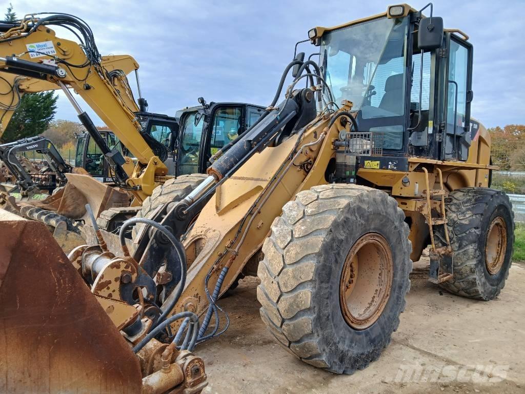 CAT 930 H Pale gommate