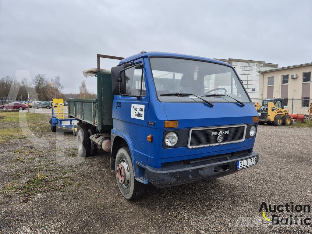 MAN 8.136 Camion con sponde ribaltabili