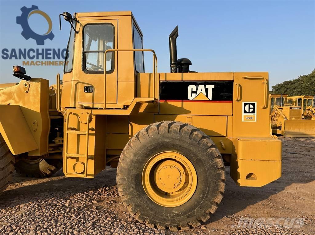 CAT 950 E Pale gommate