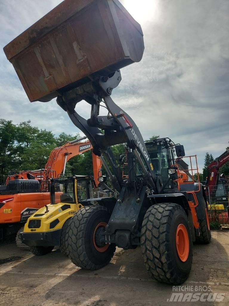 Develon DL 420 CVT-7 Pale gommate