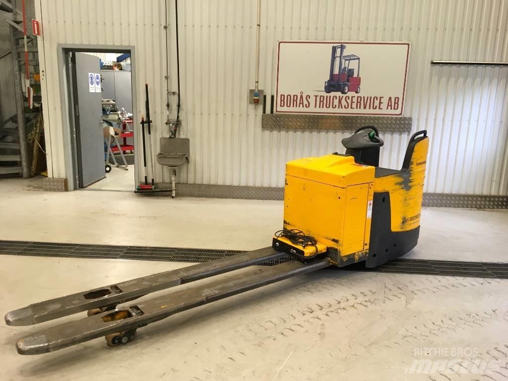 Jungheinrich ERE 225 Carrelli elevatori bassi a piattaforma